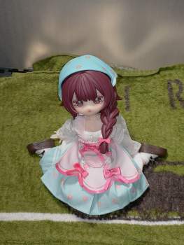 805937 B