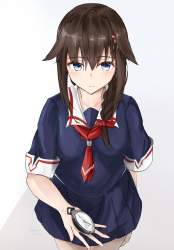 624805 B