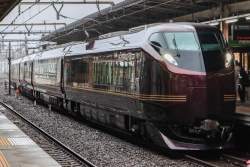 605463 B