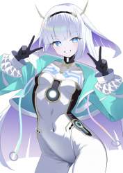 723228 B