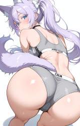 743879 B