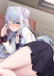 554228 B