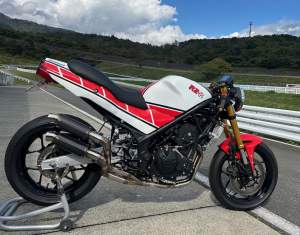 233720 B