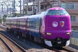 443675 B