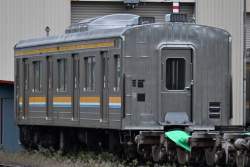 225865 B